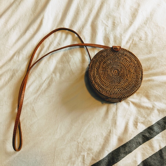 ULU THE LABEL GILI SMALL ROUND BAG - Picture 4 of 6